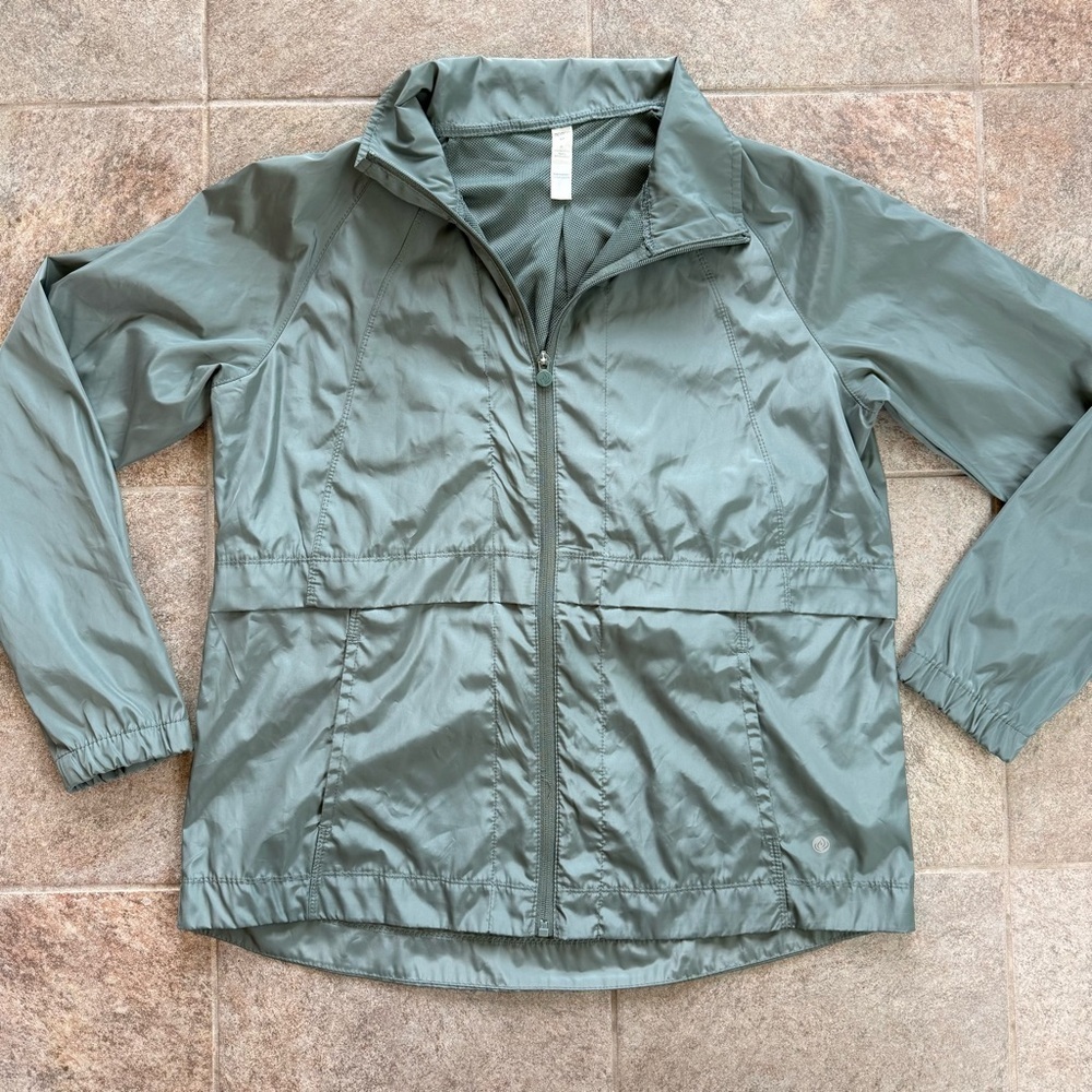 Apana Yoga Lightweight Olive Green Rain Windbreaker Jacket Size Medium